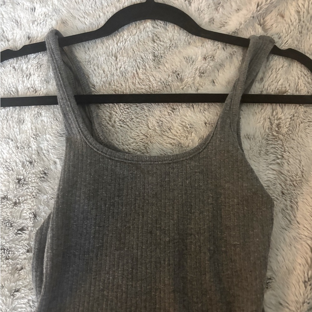 Grey Crop Top Tank Top Size:XS from tilly’s